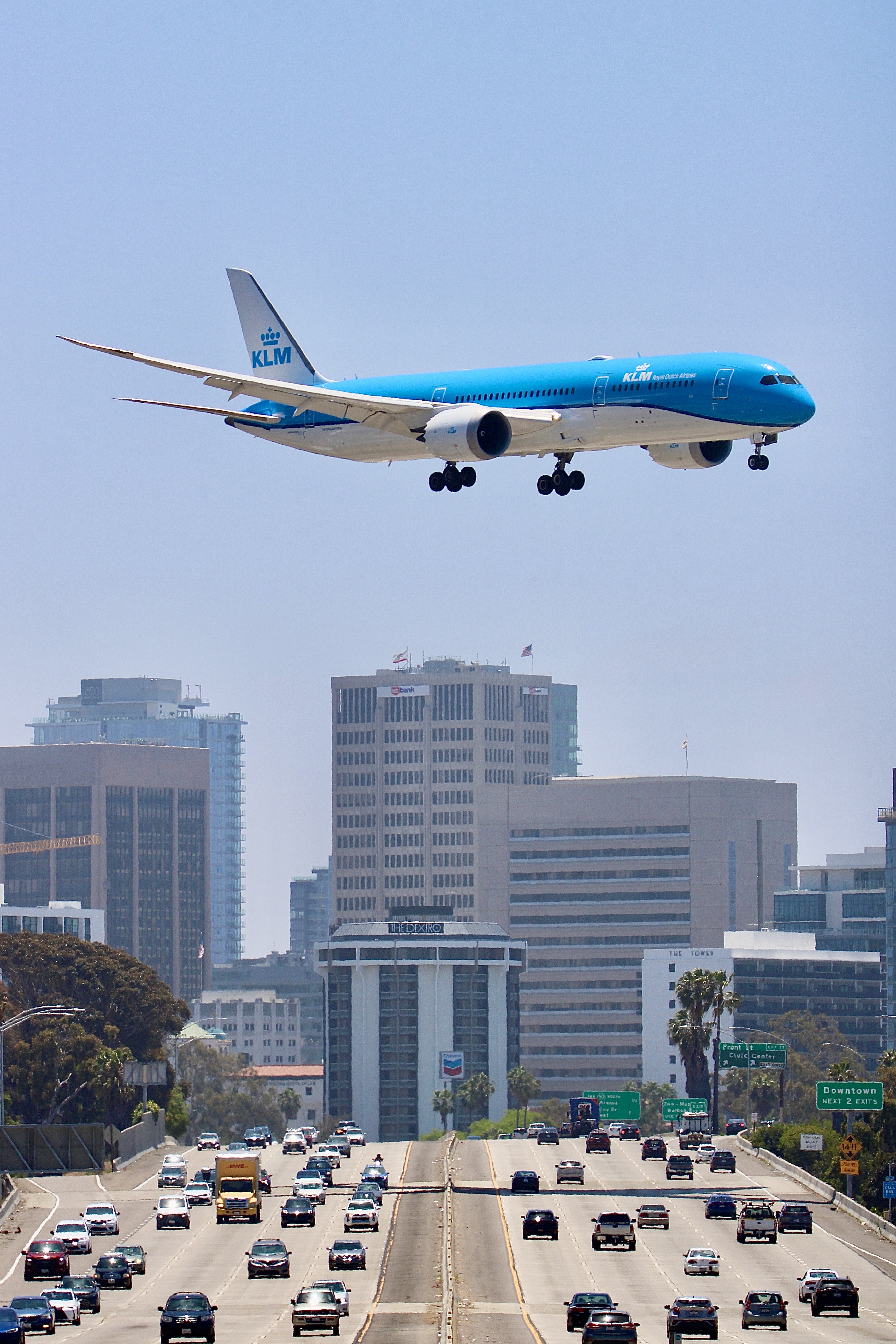 Dante Schrantz photo of KLM Royal Dutch Airlines Boeing 787-9 at San Diego International Airport (KSAN)
